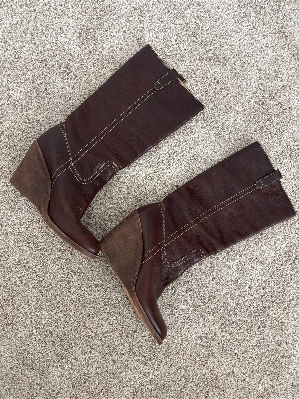 Caroline Campus vintage frye boots